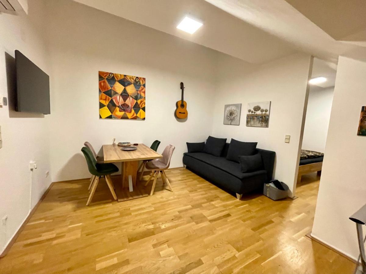 Klimatisiertes, Ruhiges Dachgeschoss Cityapartment Im Zentrum Wiens المظهر الخارجي الصورة