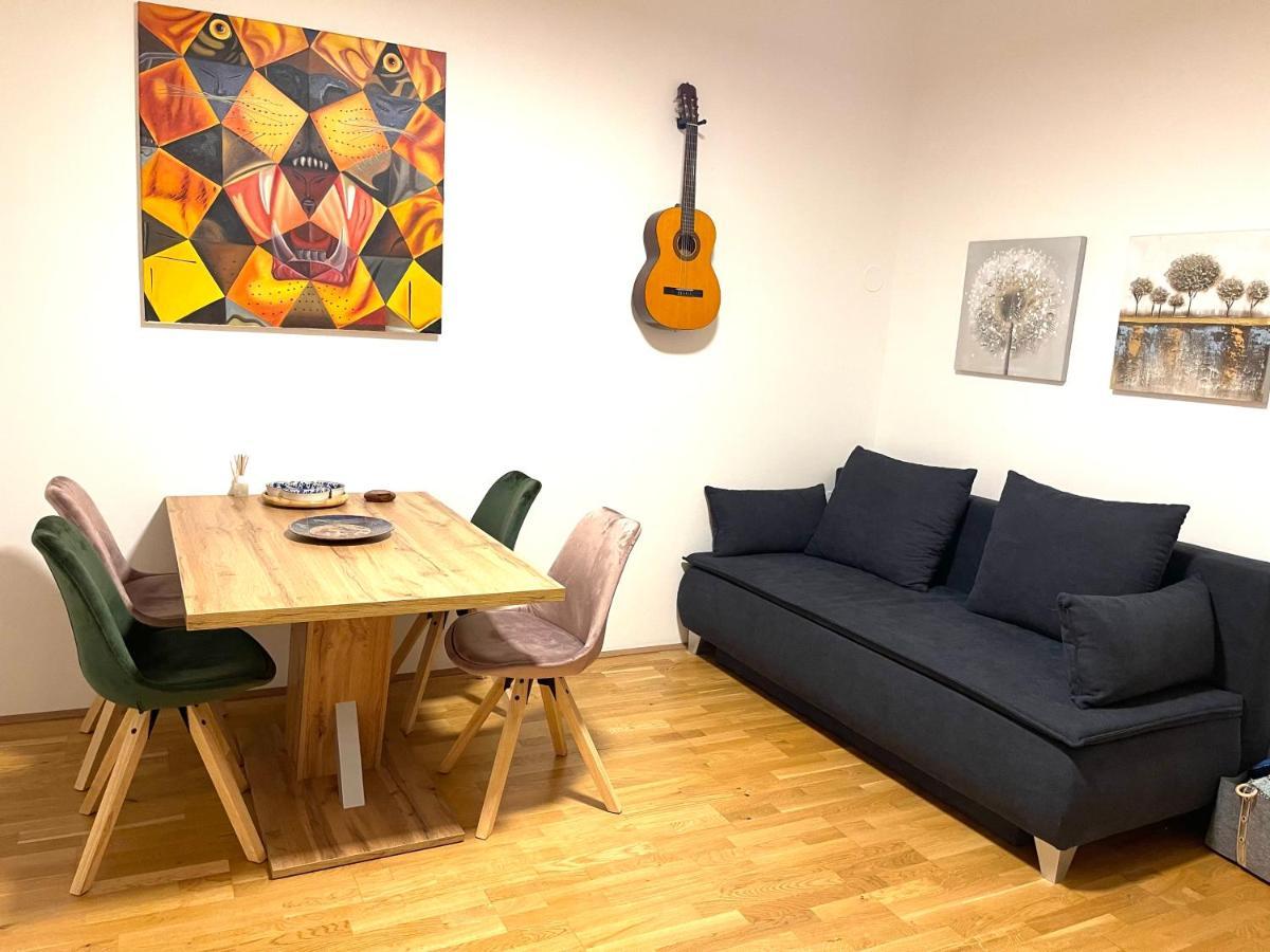 Klimatisiertes, Ruhiges Dachgeschoss Cityapartment Im Zentrum Wiens المظهر الخارجي الصورة