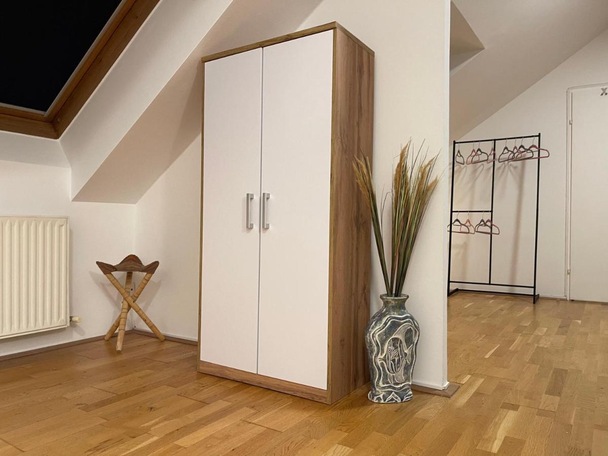 Klimatisiertes, Ruhiges Dachgeschoss Cityapartment Im Zentrum Wiens المظهر الخارجي الصورة