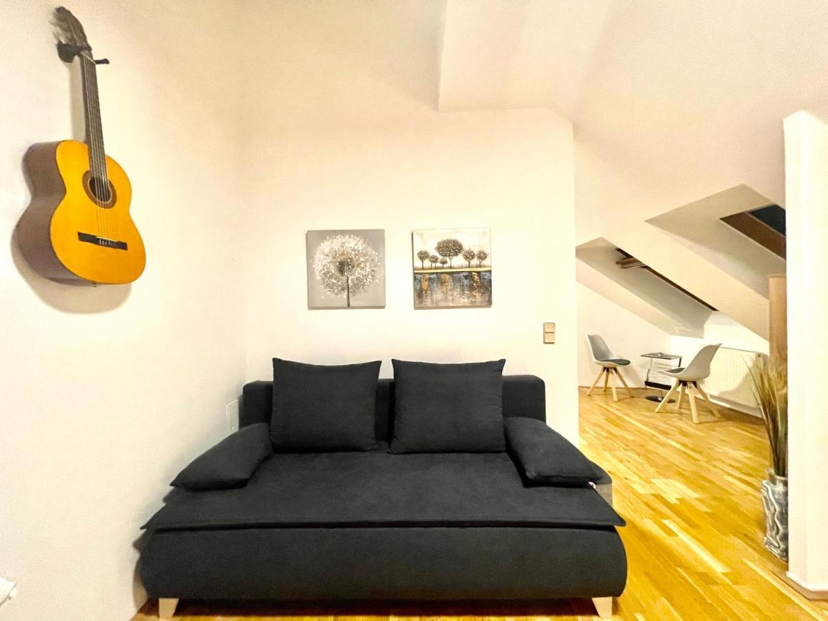 Klimatisiertes, Ruhiges Dachgeschoss Cityapartment Im Zentrum Wiens المظهر الخارجي الصورة