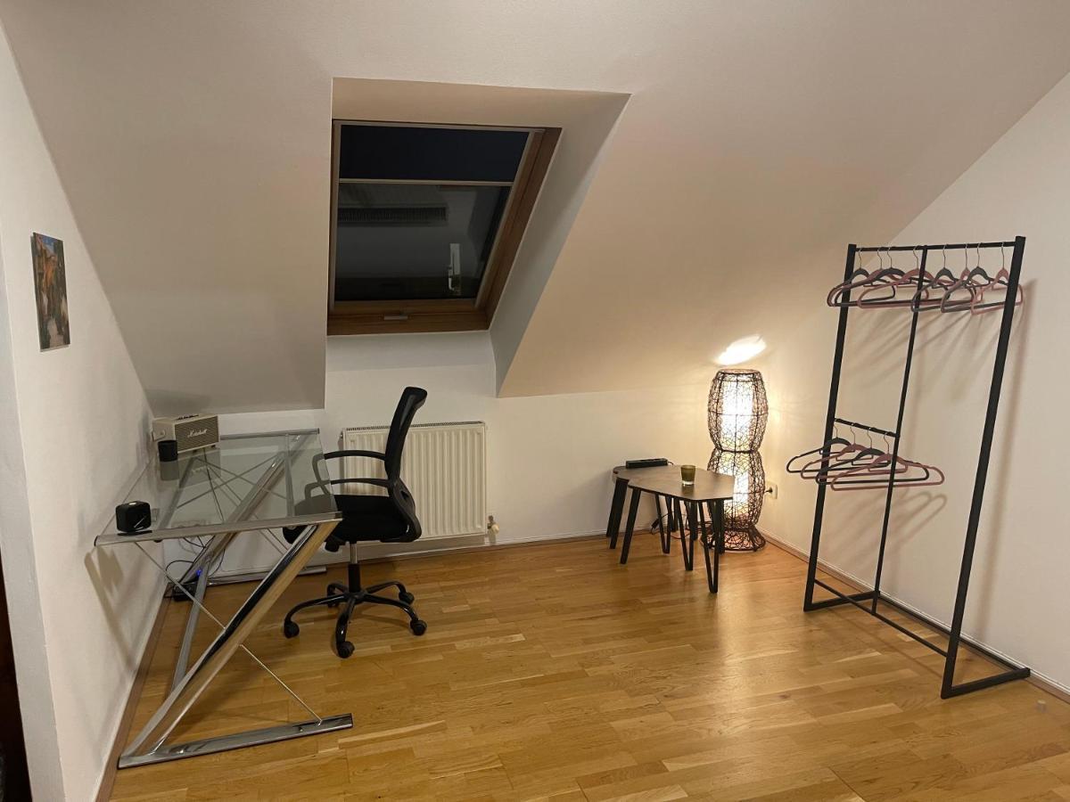 Klimatisiertes, Ruhiges Dachgeschoss Cityapartment Im Zentrum Wiens المظهر الخارجي الصورة