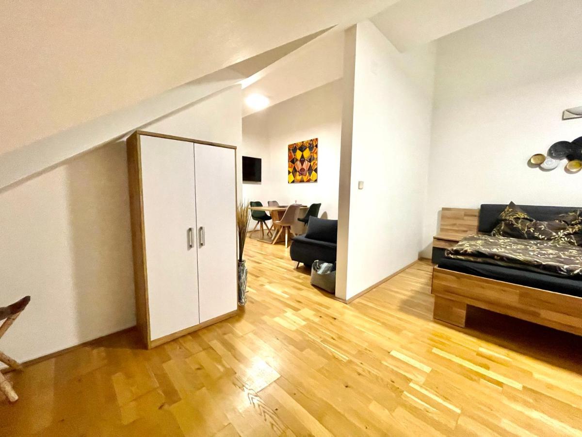 Klimatisiertes, Ruhiges Dachgeschoss Cityapartment Im Zentrum Wiens المظهر الخارجي الصورة